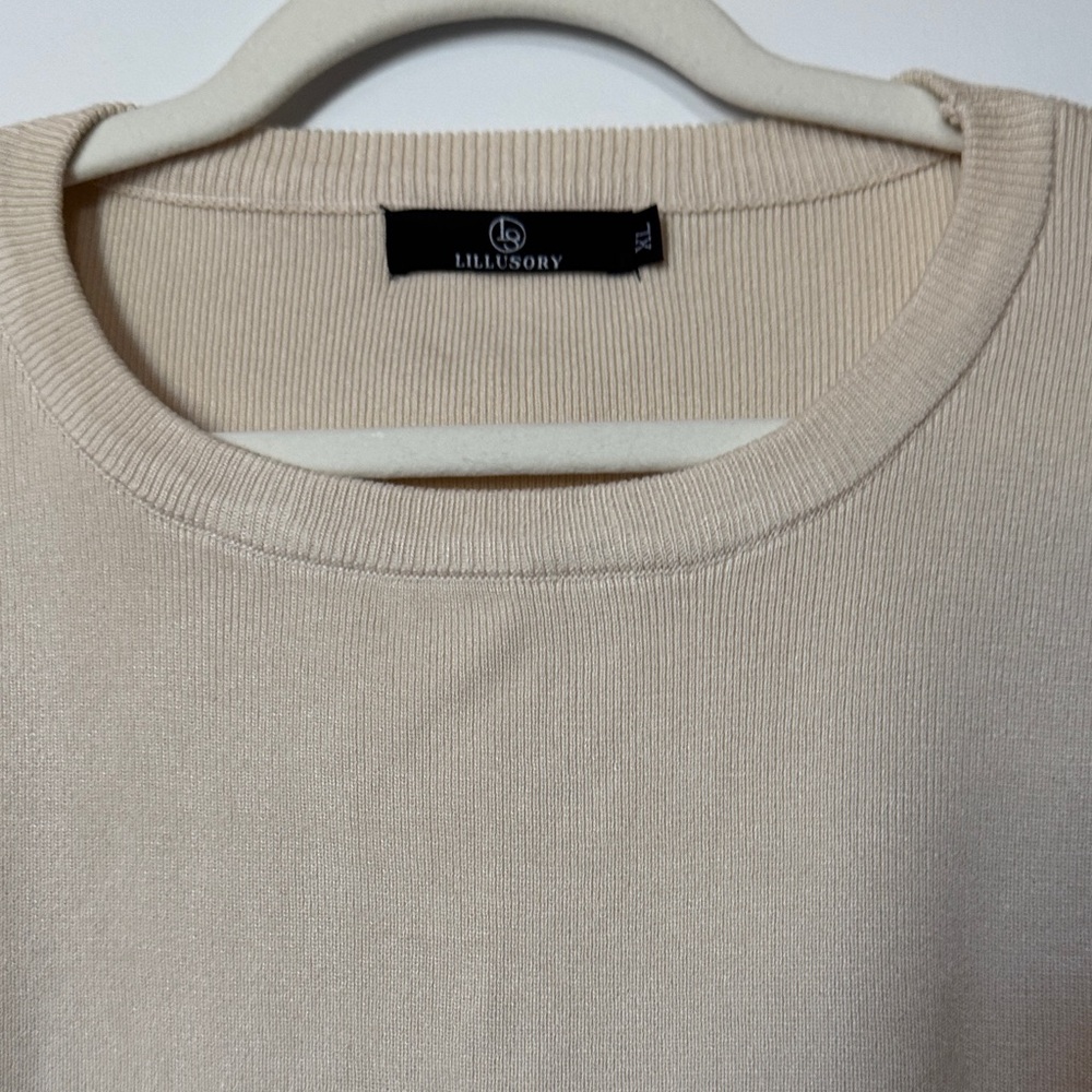 High-Waist Cream Lounge Shorts with Black Trim and top. - Picture 3 of 6